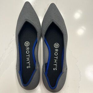 Rothy’s The Point Pointed Toe Grey and Black Flats 6.5